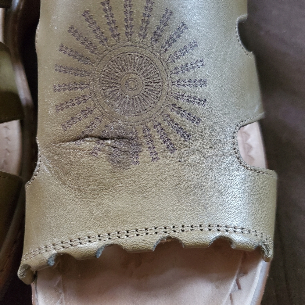 Dansko sandals - Picture 2 of 4